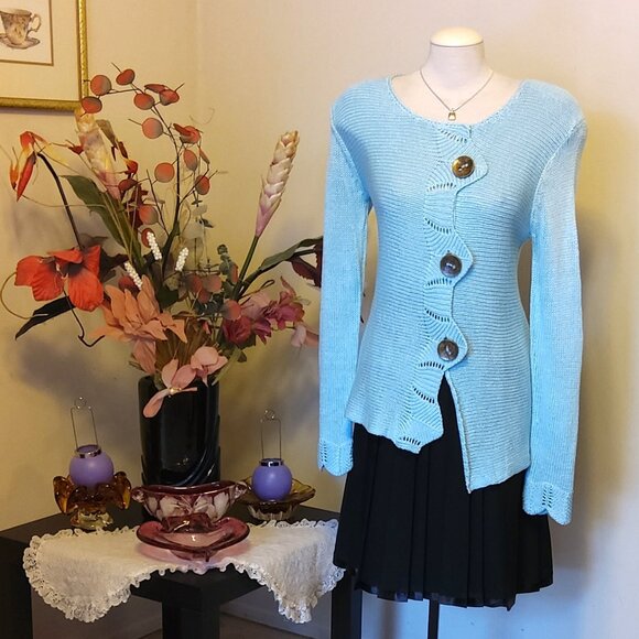 NWT Women’s Lightweight Baby Blue Cardigan Sweater Long Sleeve Outerwear 12 14 - Picture 2 of 7